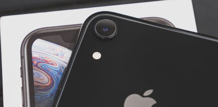 iPhone XR com problemas na tela: Como resolver?